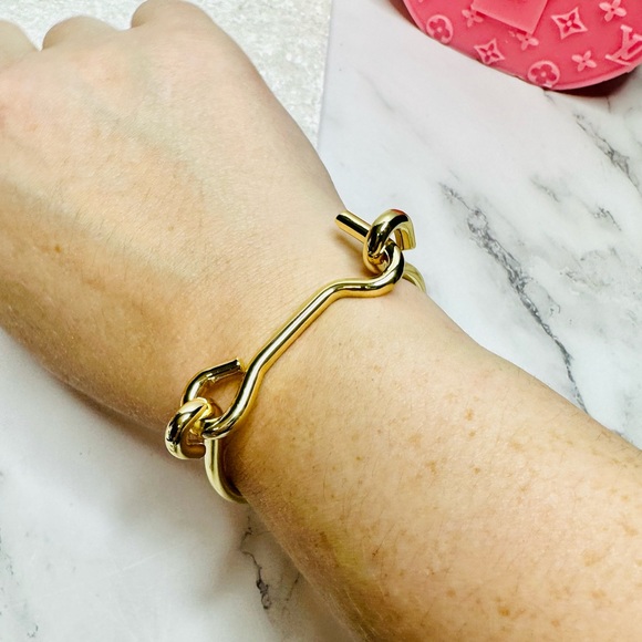 NEW! Jules Smith 14k Gold Plated Americana Lock Bracelet - Picture 5 of 9